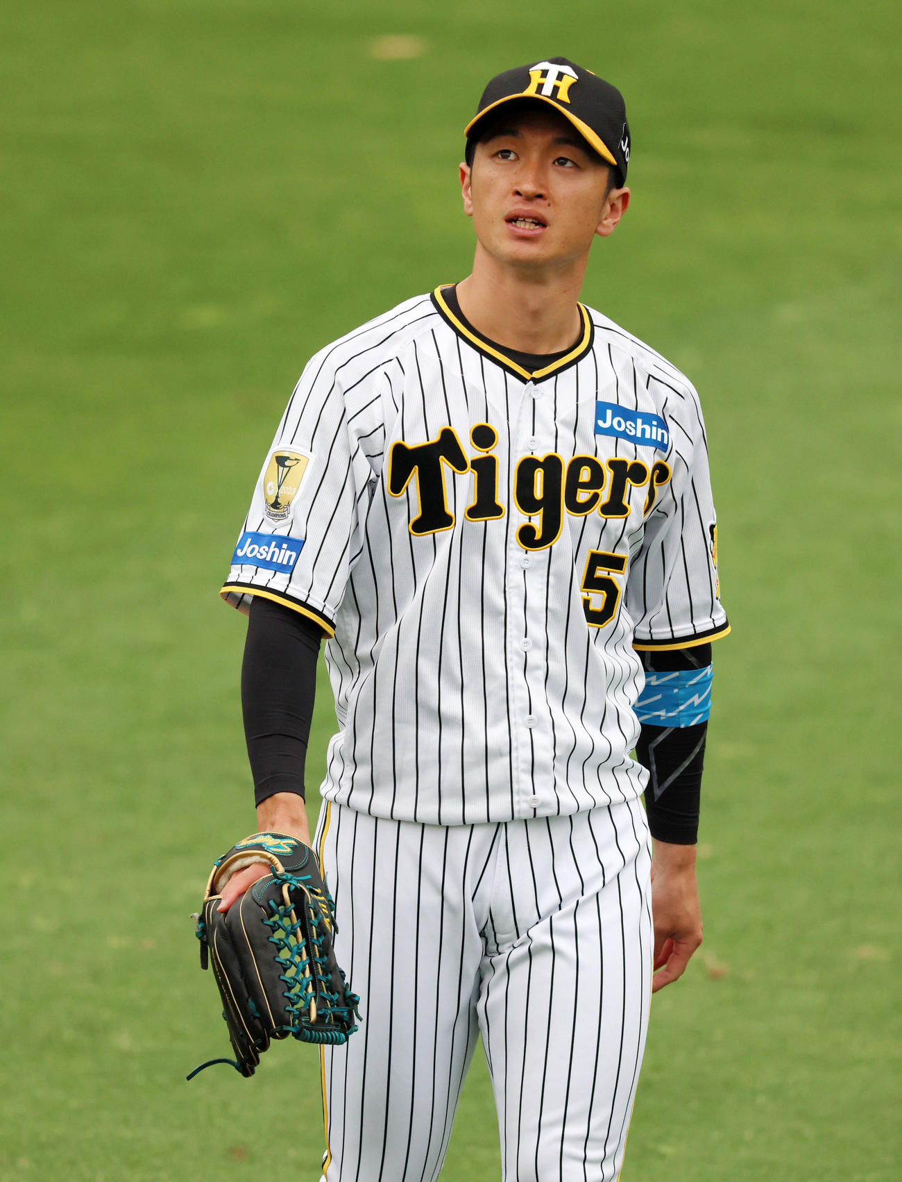 阪神対中日　スタメンから外れた近本（撮影・加藤哉）