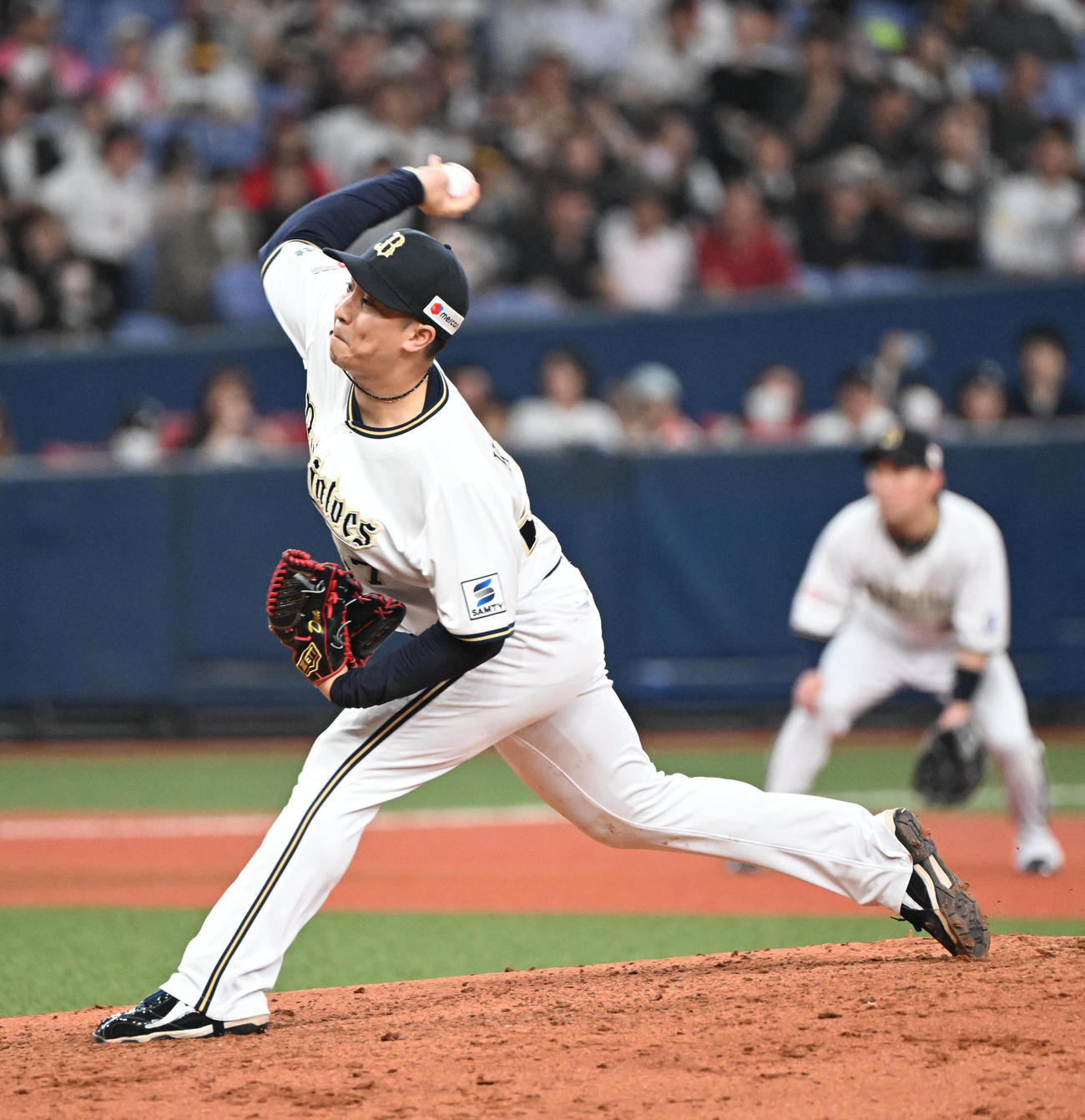 オリックス対ソフトバンク　8回に登板するオリックス古田島（撮影・和賀正仁）