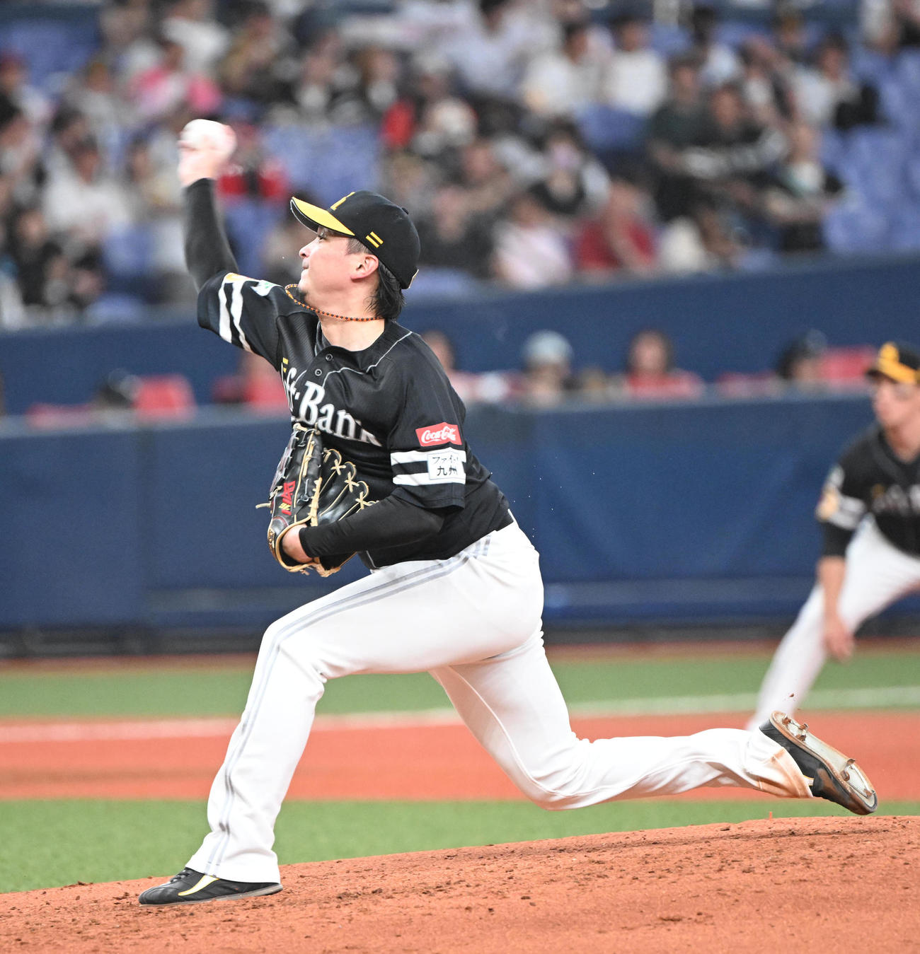 オリックス対ソフトバンク　先発するソフトバンク東浜（撮影・和賀正仁）