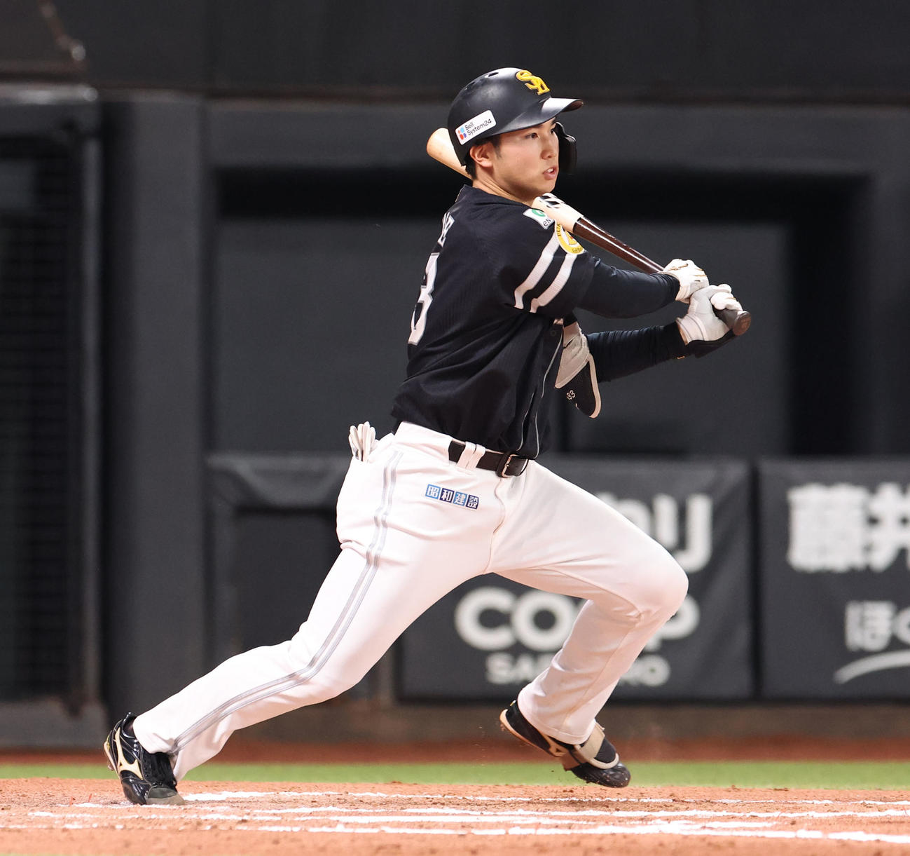 日本ハム対ソフトバンク　6回表ソフトバンク2死一、二塁、広瀬は中前打を放つ（撮影・佐藤翔太）