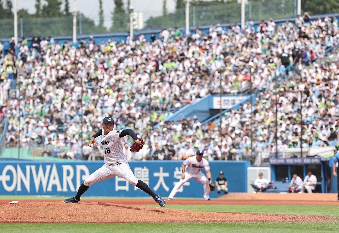 ヤクルト対阪神　ヤクルト先発の奥川（撮影・上田博志）