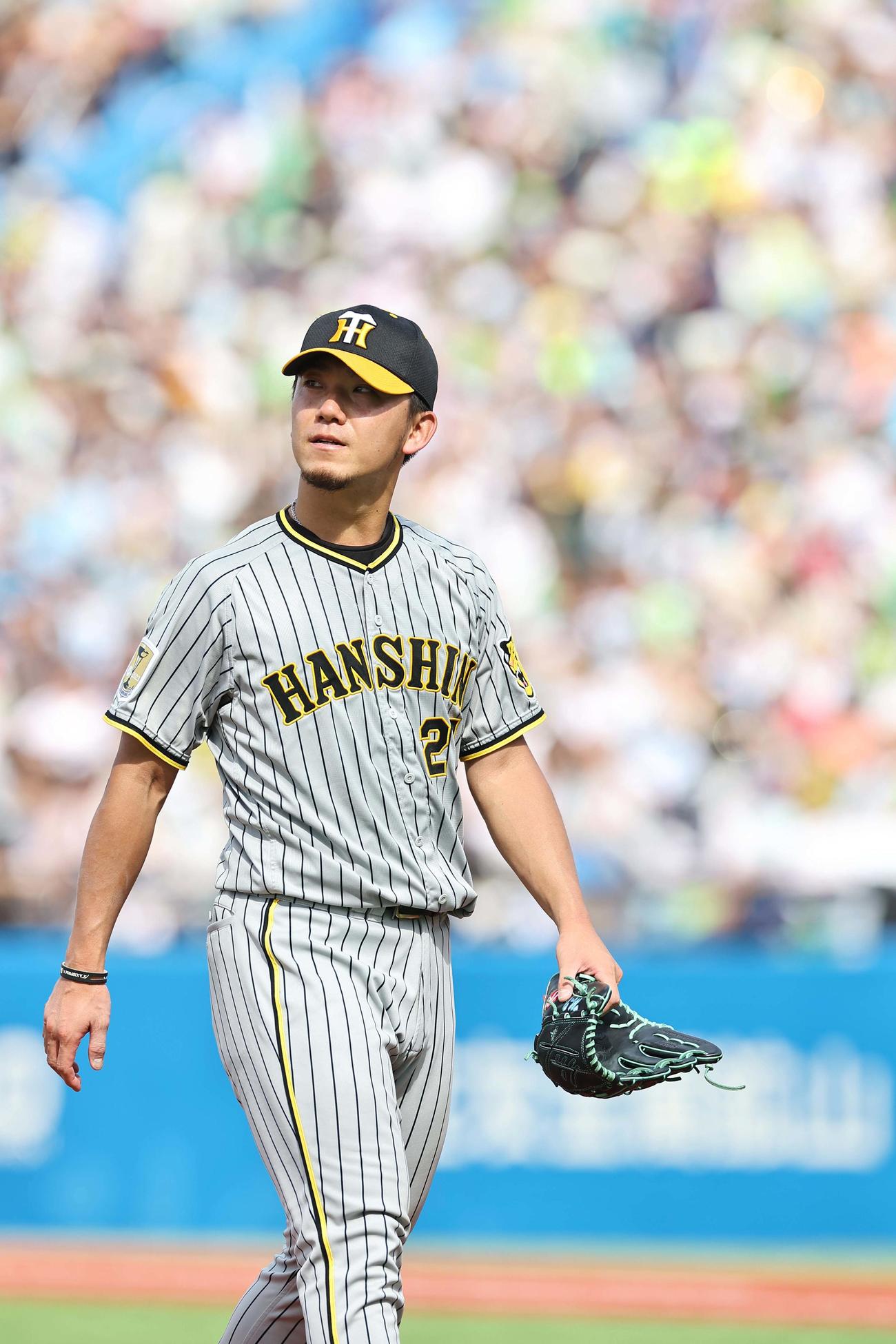 ヤクルト対阪神　3回途中5失点で降板する伊藤将（撮影・上田博志）