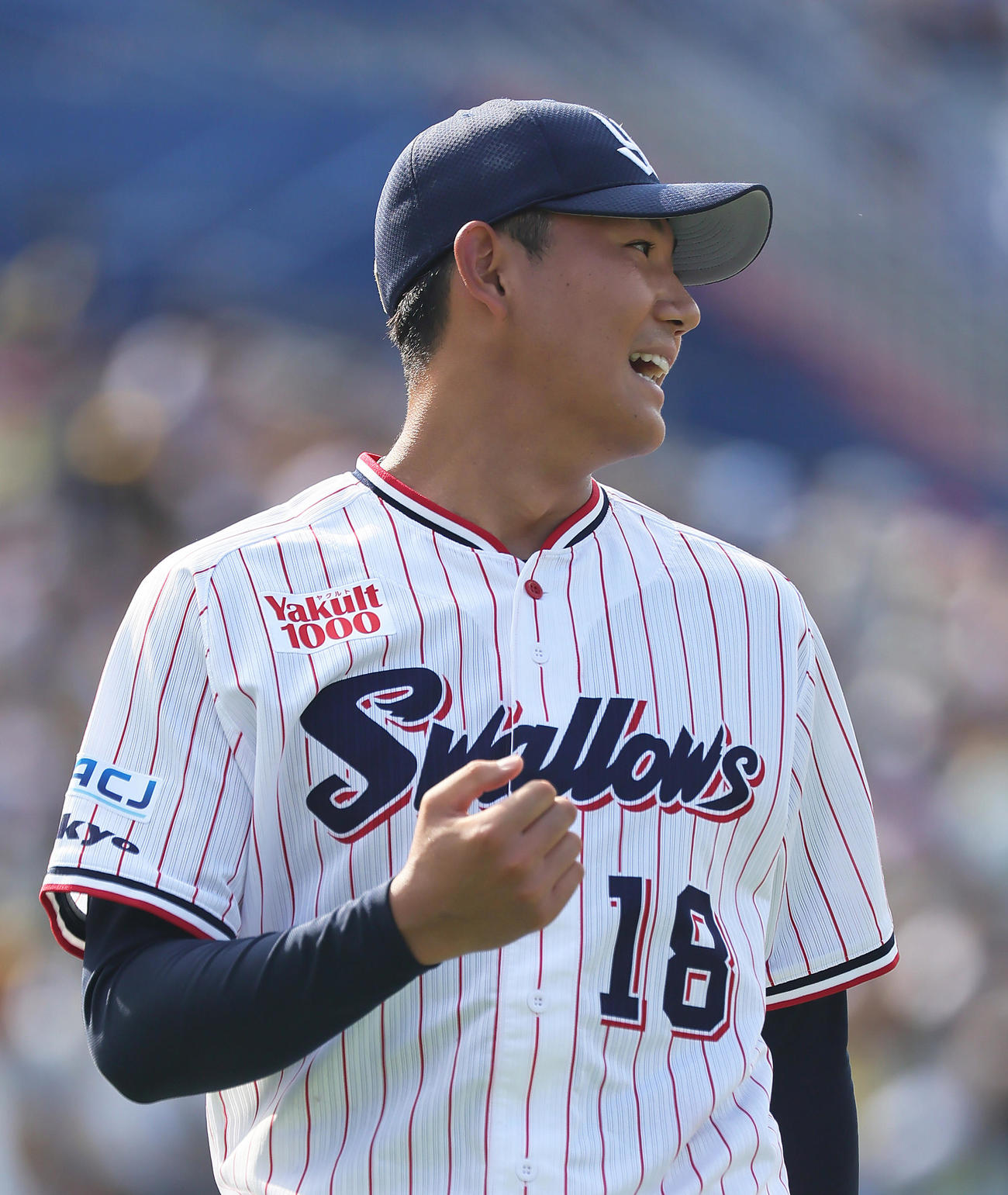 ヤクルト対阪神　5回表阪神2死一、三塁、森下を二ゴロに仕留めガッツポーズする奥川（撮影・足立雅史）