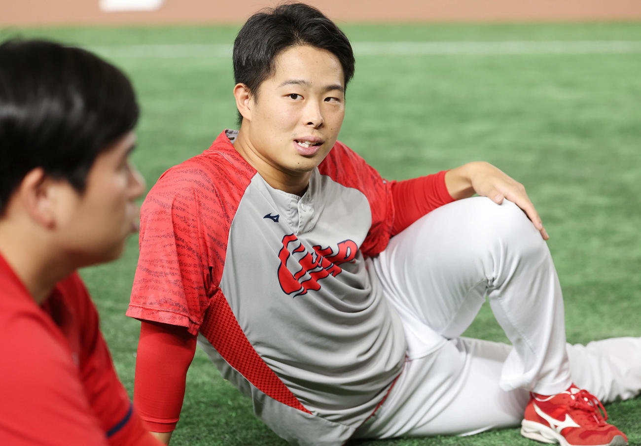 巨人対広島　試合前練習に臨む広島玉村（撮影・宮地輝）