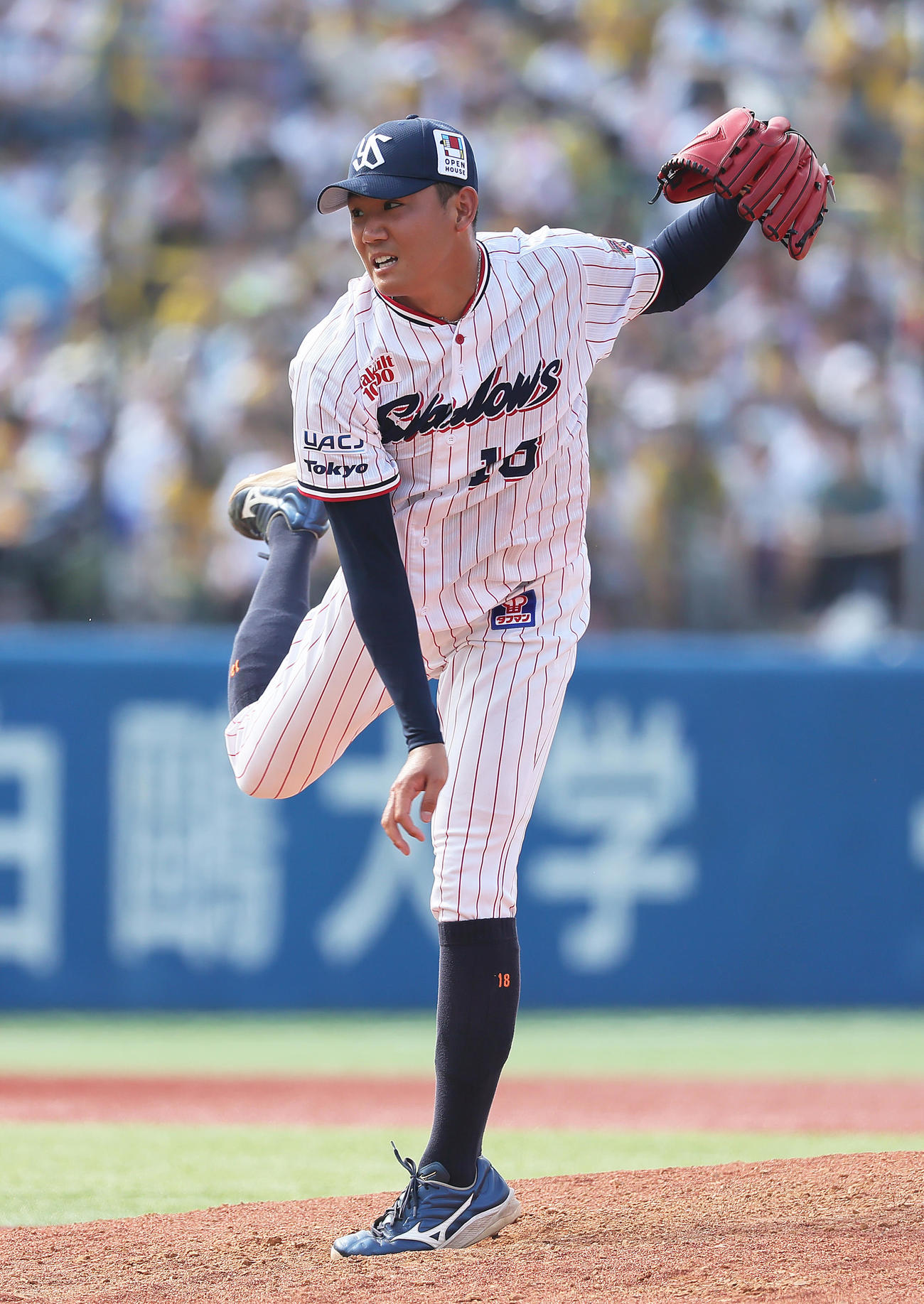 ヤクルト対阪神　ヤクルト先発の奥川（撮影・足立雅史）