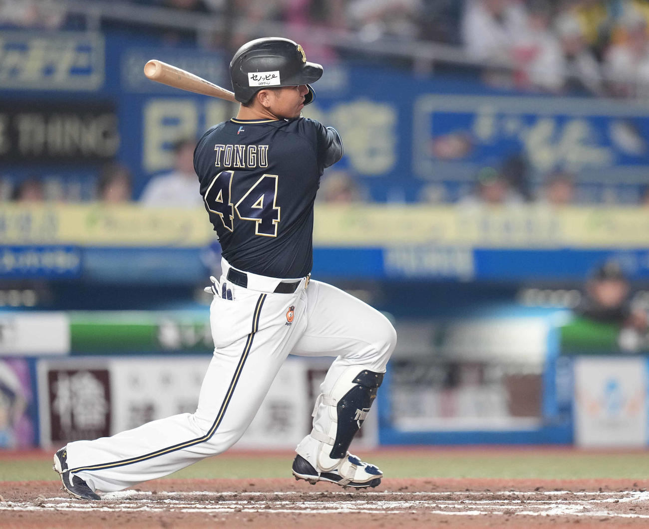 ロッテ対オリックス　6回表オリックス2死二、三塁、左前適時打を放つ頓宮（撮影・鈴木みどり）