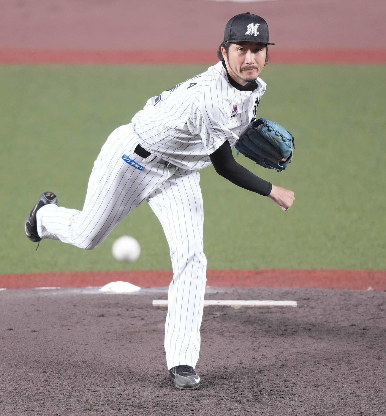 ロッテ対オリックス　先発し力投するロッテ石川歩（撮影・鈴木みどり）