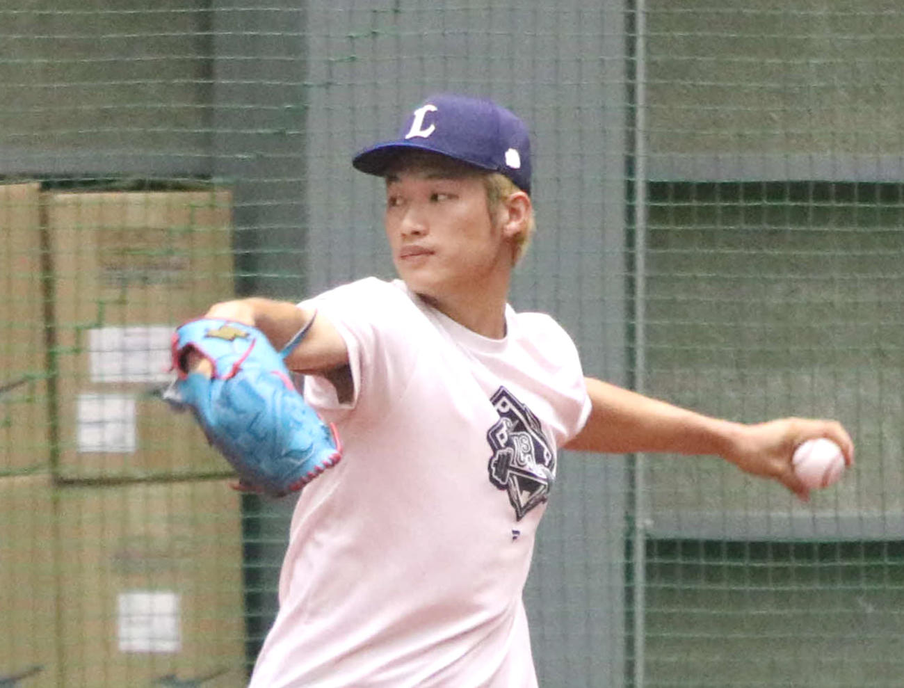 2日ソフトバンク戦に先発する西武羽田（撮影・山崎純一）