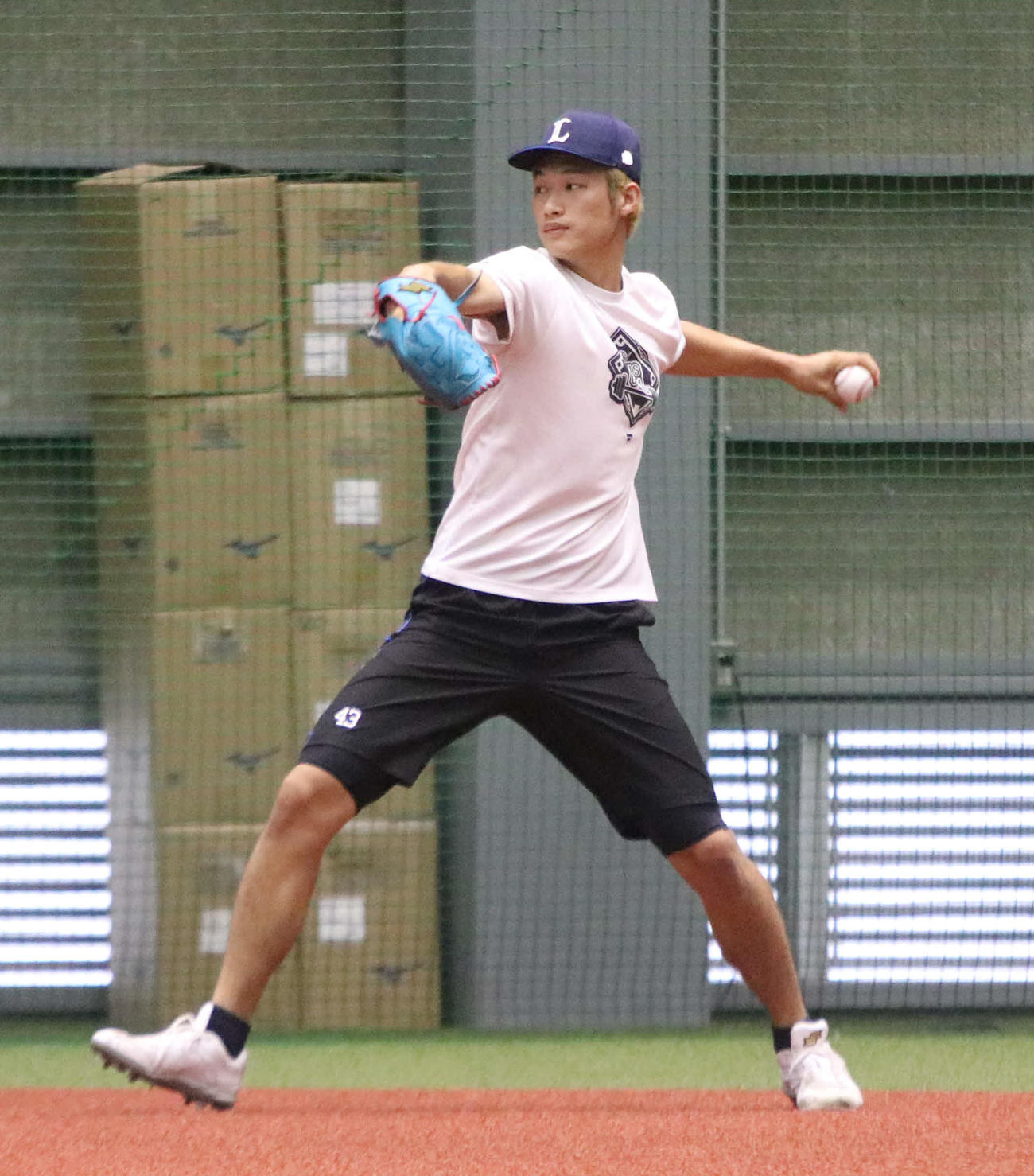 2日ソフトバンク戦に先発する西武羽田（撮影・山崎純一）