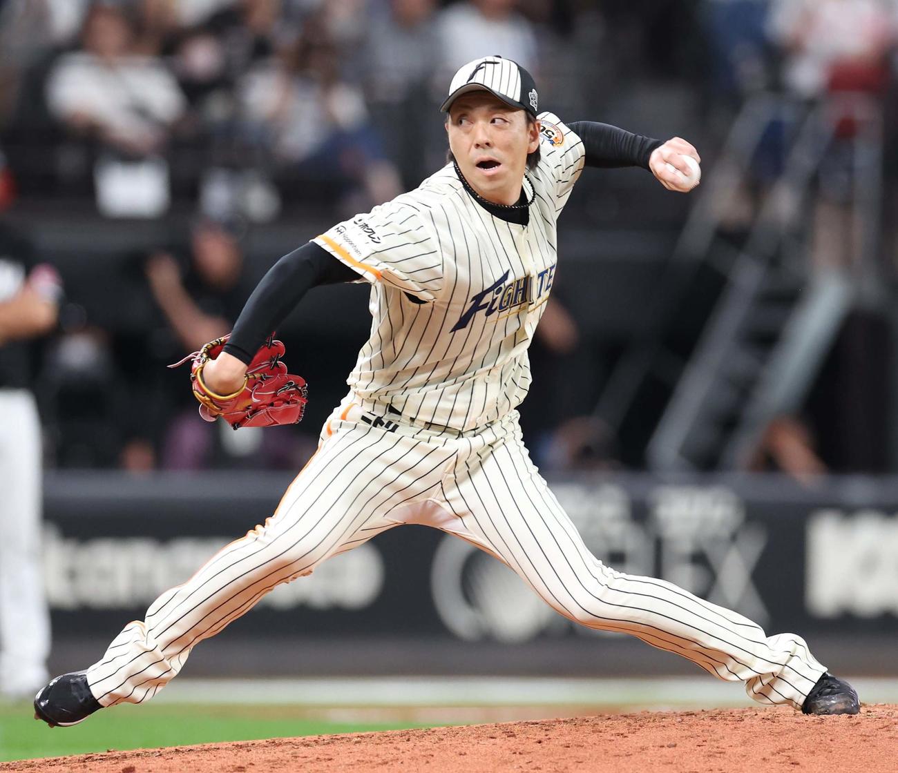 日本ハム対ロッテ　7回に登板の宮西（撮影・黒川智章）