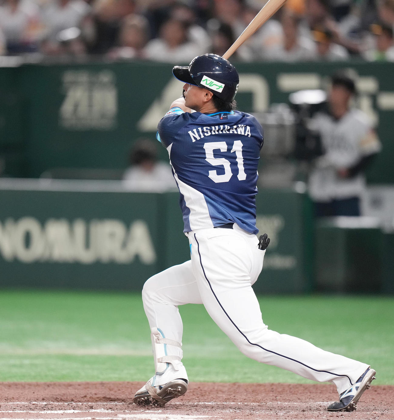 ソフトバンク対西武　7回表ソフトバンク1死一塁、右越え2点本塁打を放つ西川（撮影・鈴木みどり）