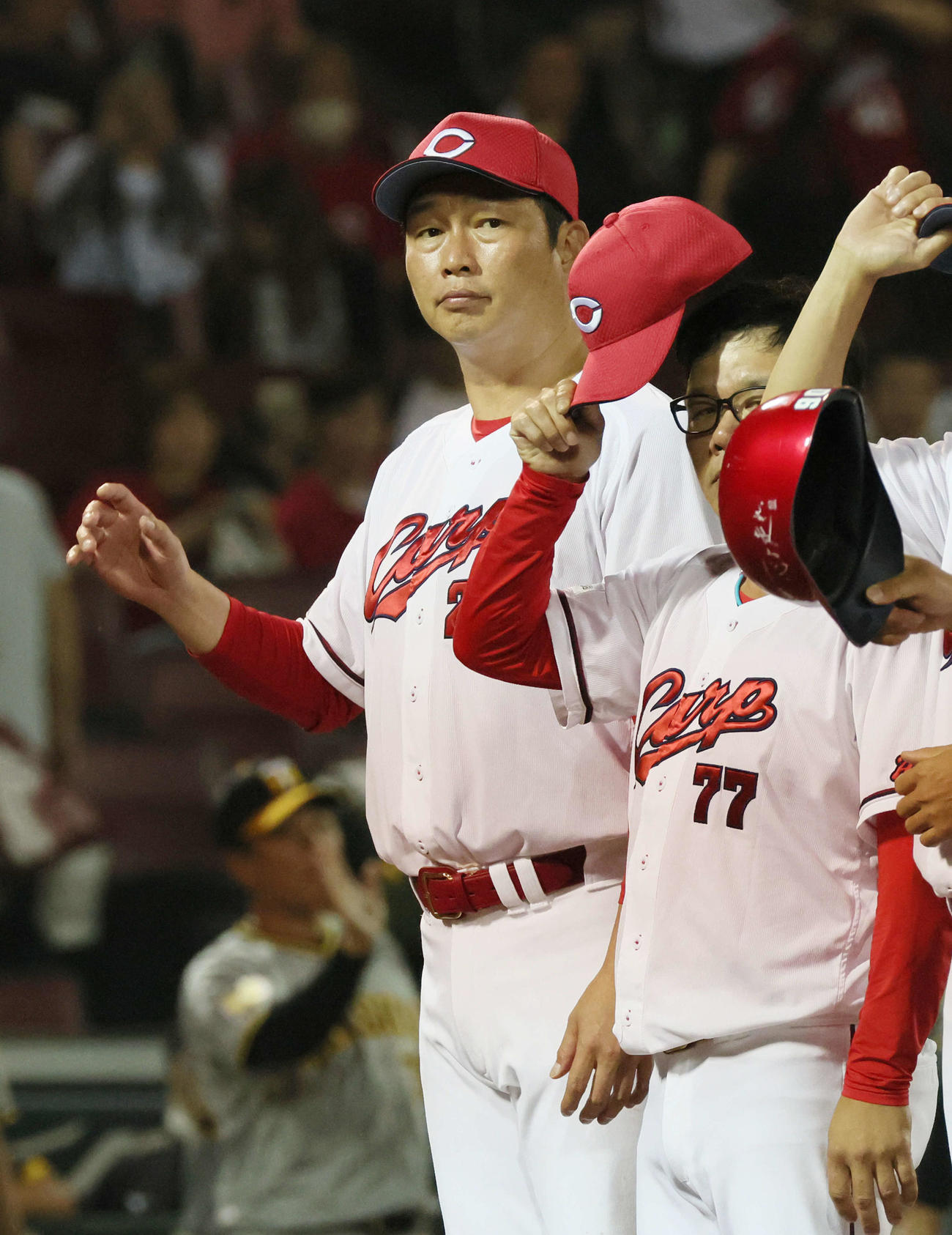 広島対阪神　敗れた広島新井監督（撮影・加藤孝規）