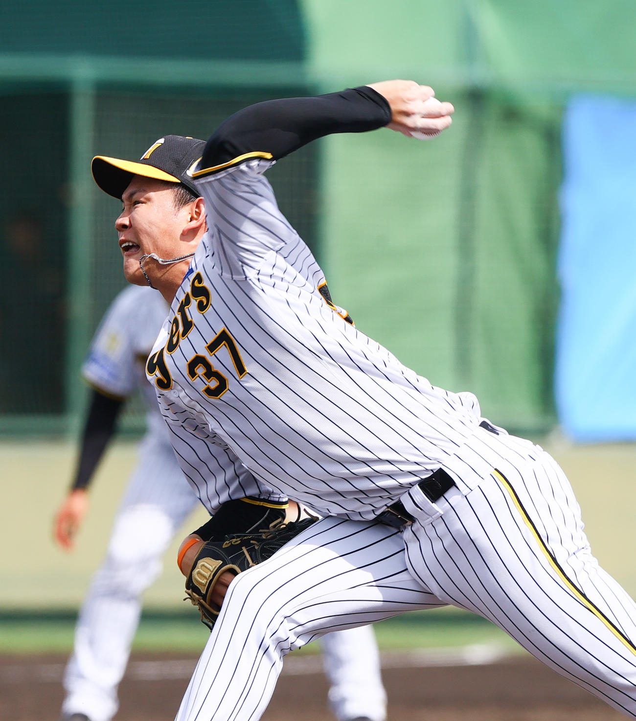 ウエスタン・リーグ阪神対中日　7回表に登板する阪神及川（撮影・上山淳一）