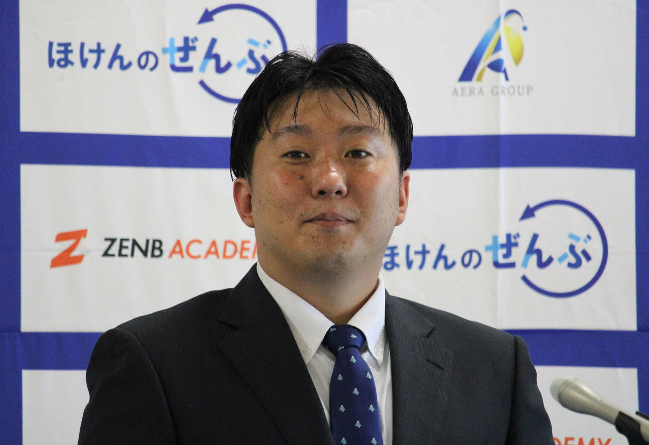 BCリーグに正式加盟が決まった山梨ファイアーウィンズの加藤幹典球団代表（撮影・金子真仁）