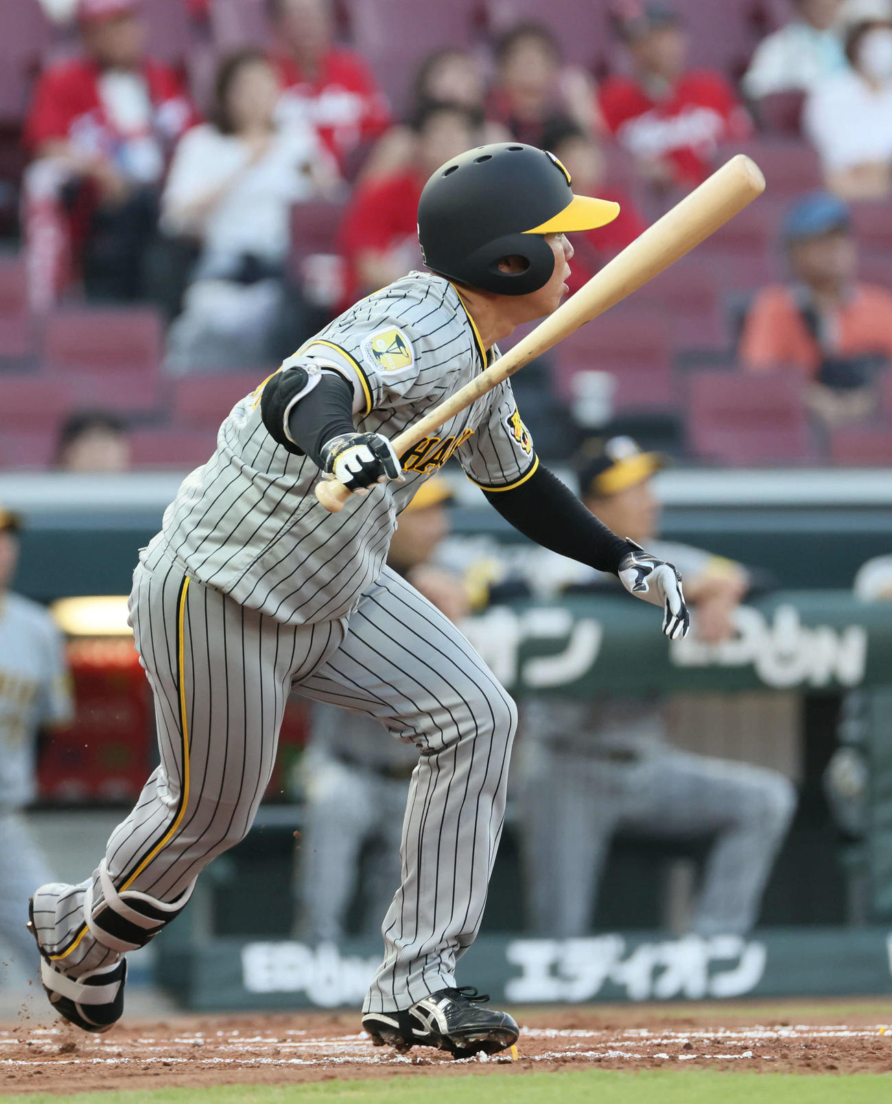 広島対阪神　2回表阪神1死二、三塁、村上は勝ち越しの左適時打を放つ（撮影・加藤孝規）