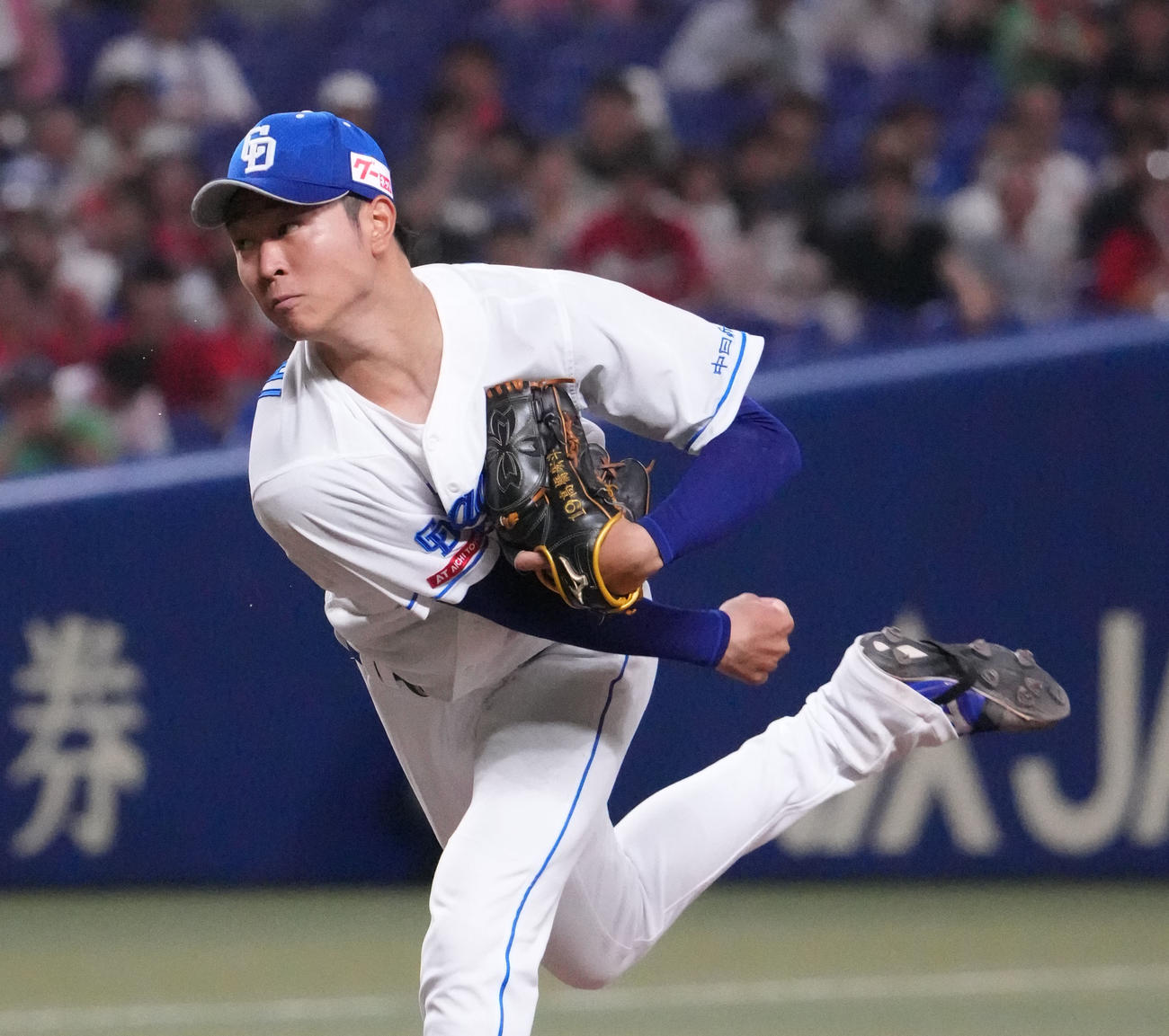 中日対広島　6回表、力投する中日先発の高橋宏（撮影・森本幸一）