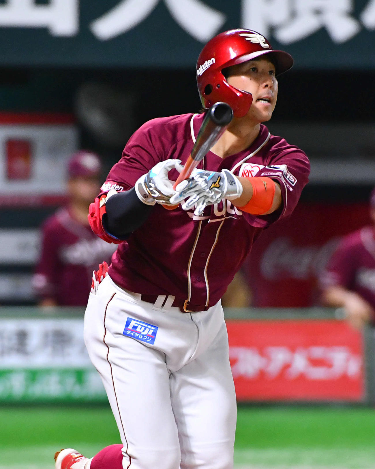 ソフトバンク対楽天　4回表楽天無死一、三塁、鈴木大は逆転の右越え3点本塁打を放つ（撮影・岩下翔太）