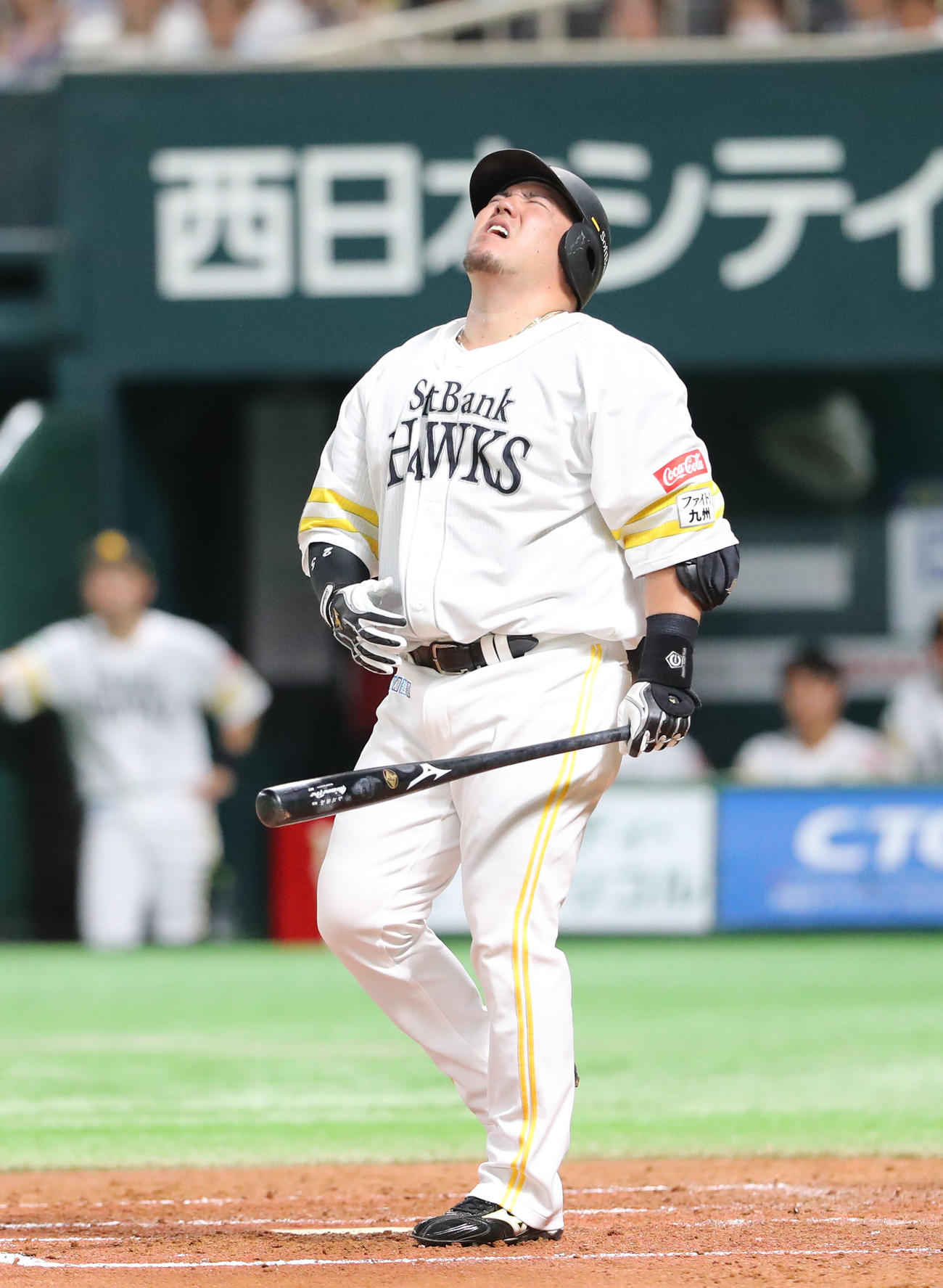 ソフトバンク対楽天　3回裏1死一塁、山川は空振り三振に倒れる（撮影・鬼束羽瑠菜）