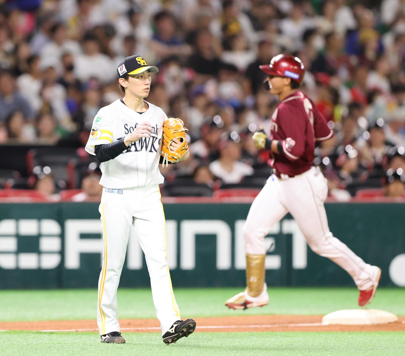 ソフトバンク対楽天　5回表楽天1死二塁、黒川に右中間に2点本塁打を浴びた大津亮介（撮影・梅根麻紀）