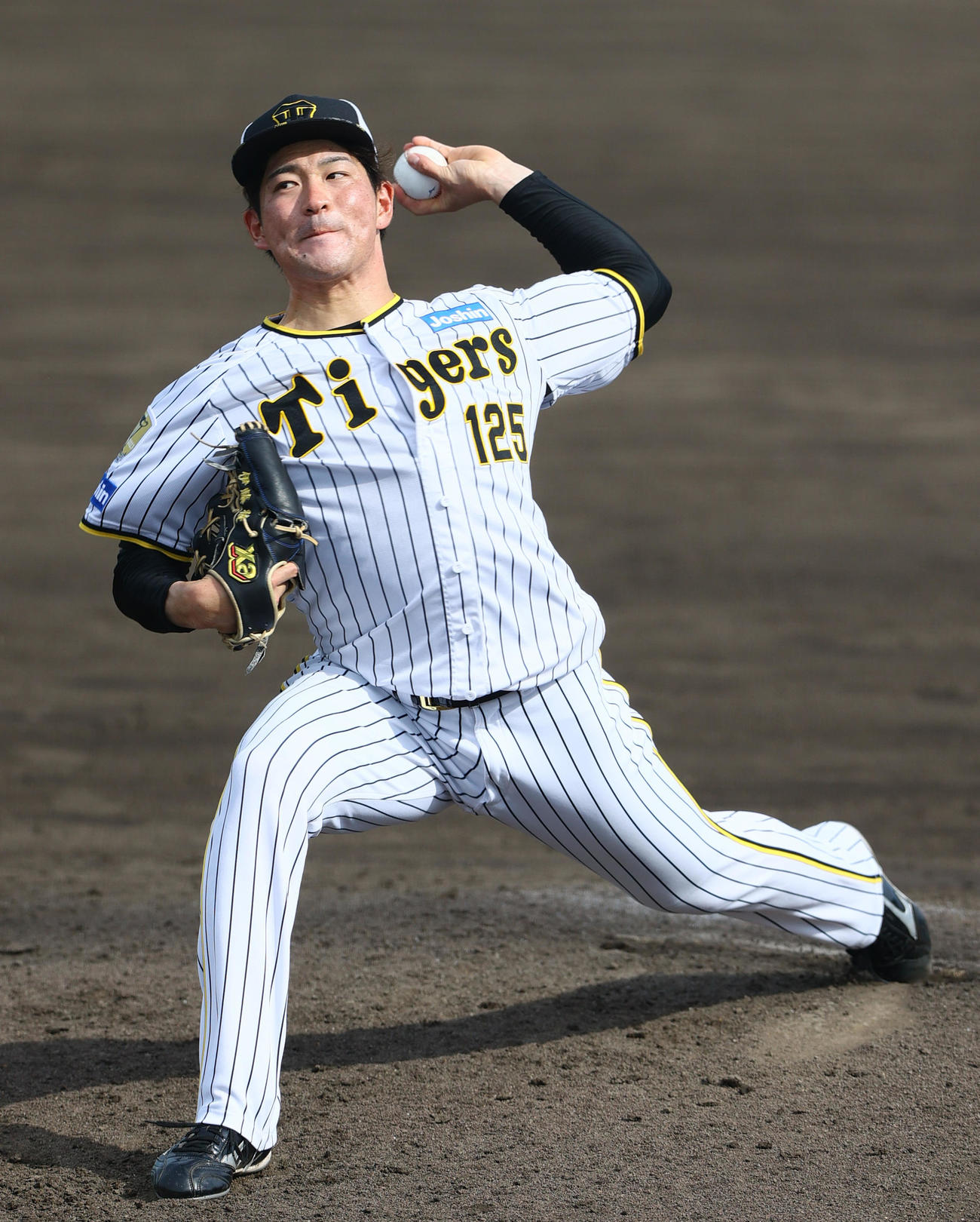 阪神伊藤稜（2024年7月3日撮影）