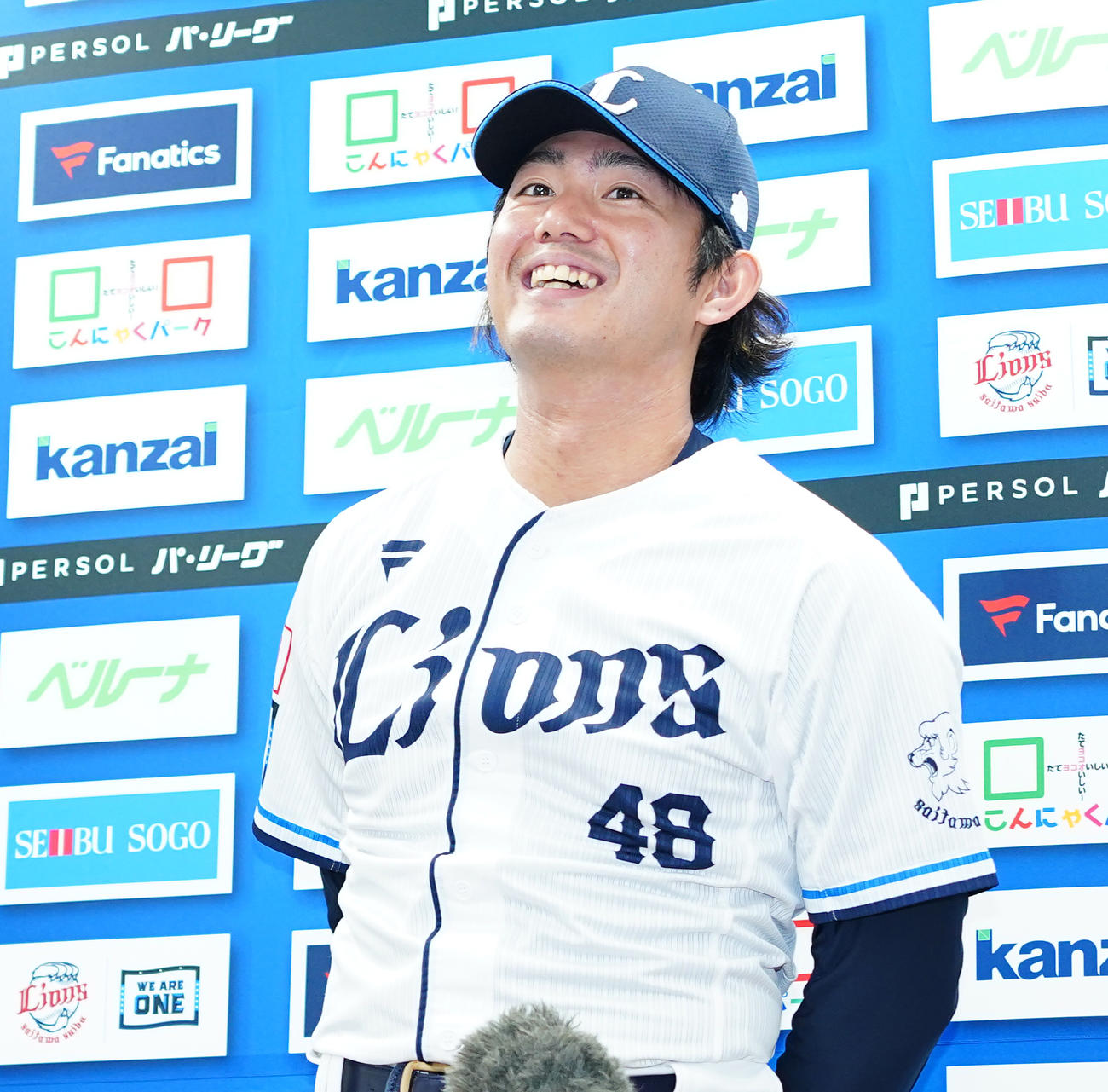 監督推薦でオールスターに選出され、笑顔を見せる西武今井（撮影・菅敏）