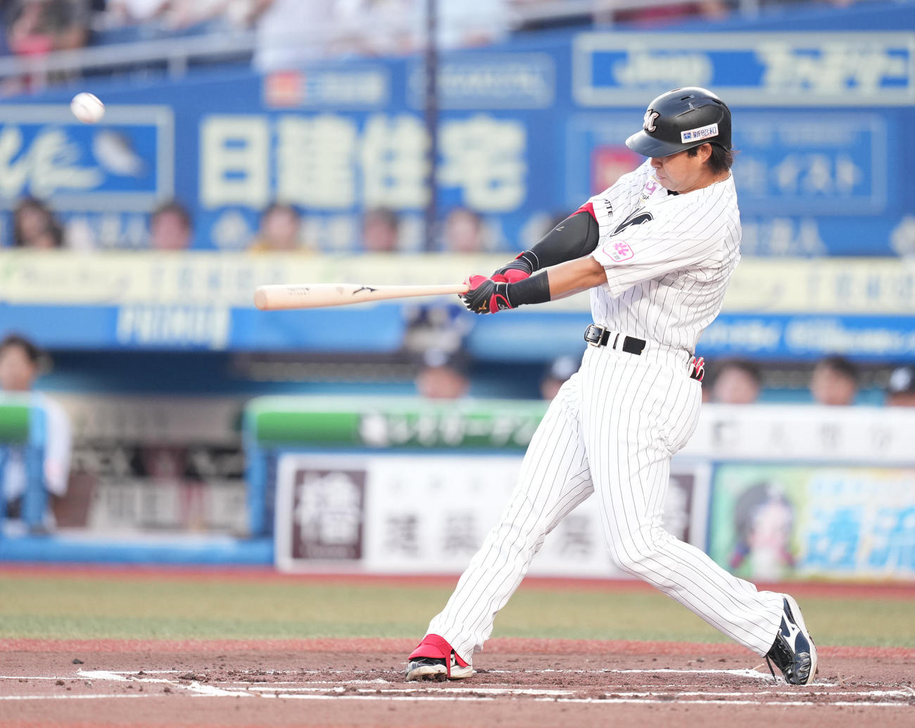 6月29日、先制の右越え2点本塁打を放つ藤岡