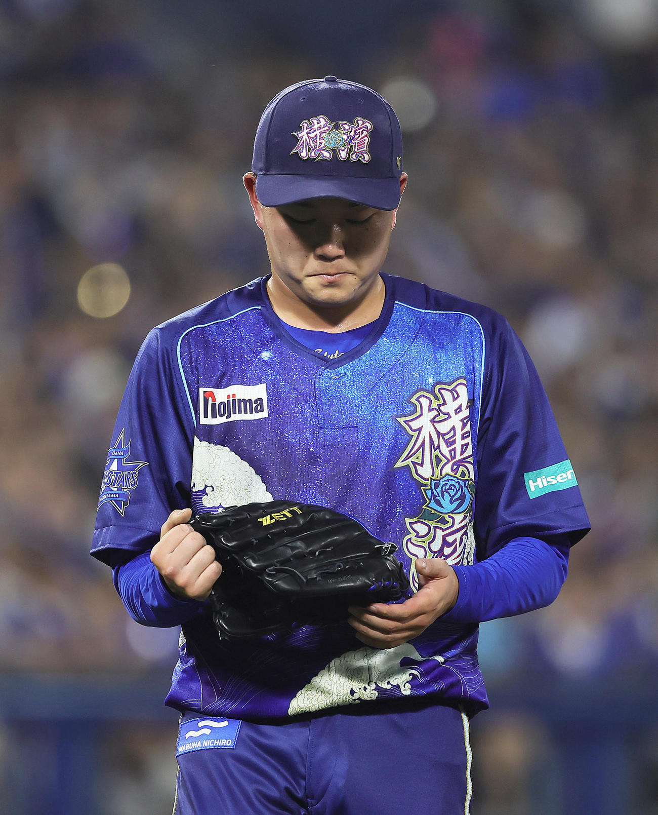 DeNA対中日　6回途中、マウンドを降りるDeNA石田裕（撮影・足立雅史）