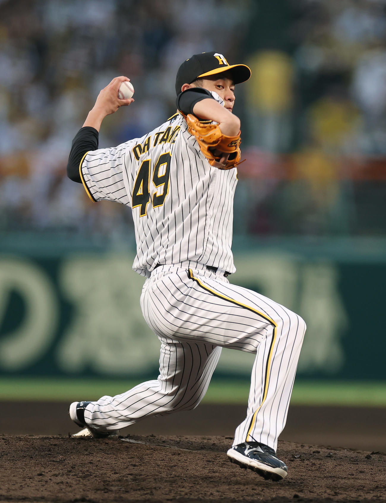 阪神対ヤクルト　力投する阪神先発の大竹（撮影・前田充）