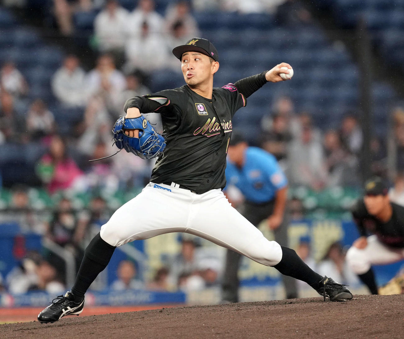 ロッテ対オリックス　ロッテの先発小島（撮影・たえ見朱実）