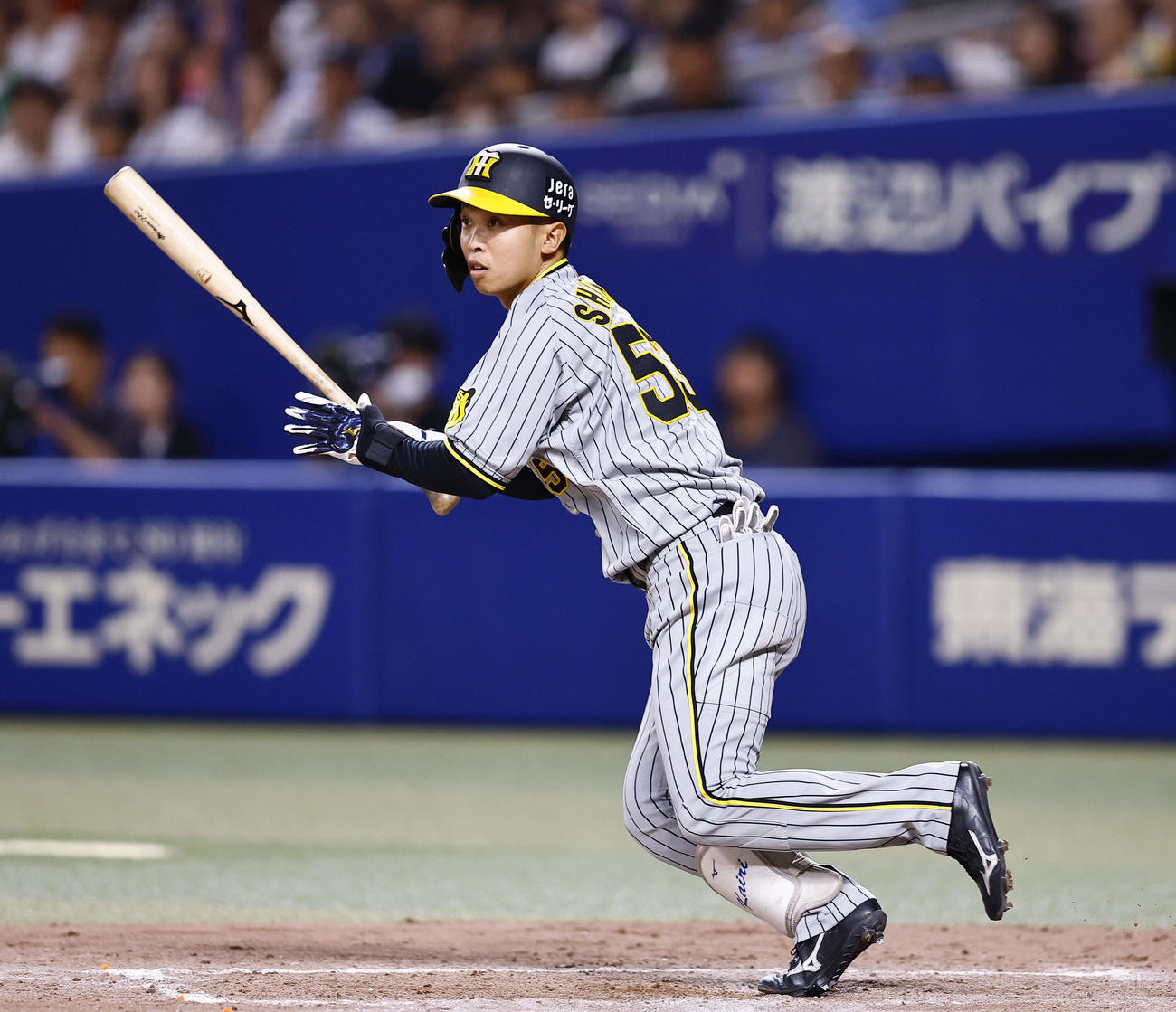 中日対阪神　4回表阪神2死満塁、島田は左前に同点適時打を放つ（撮影・藤尾明華）