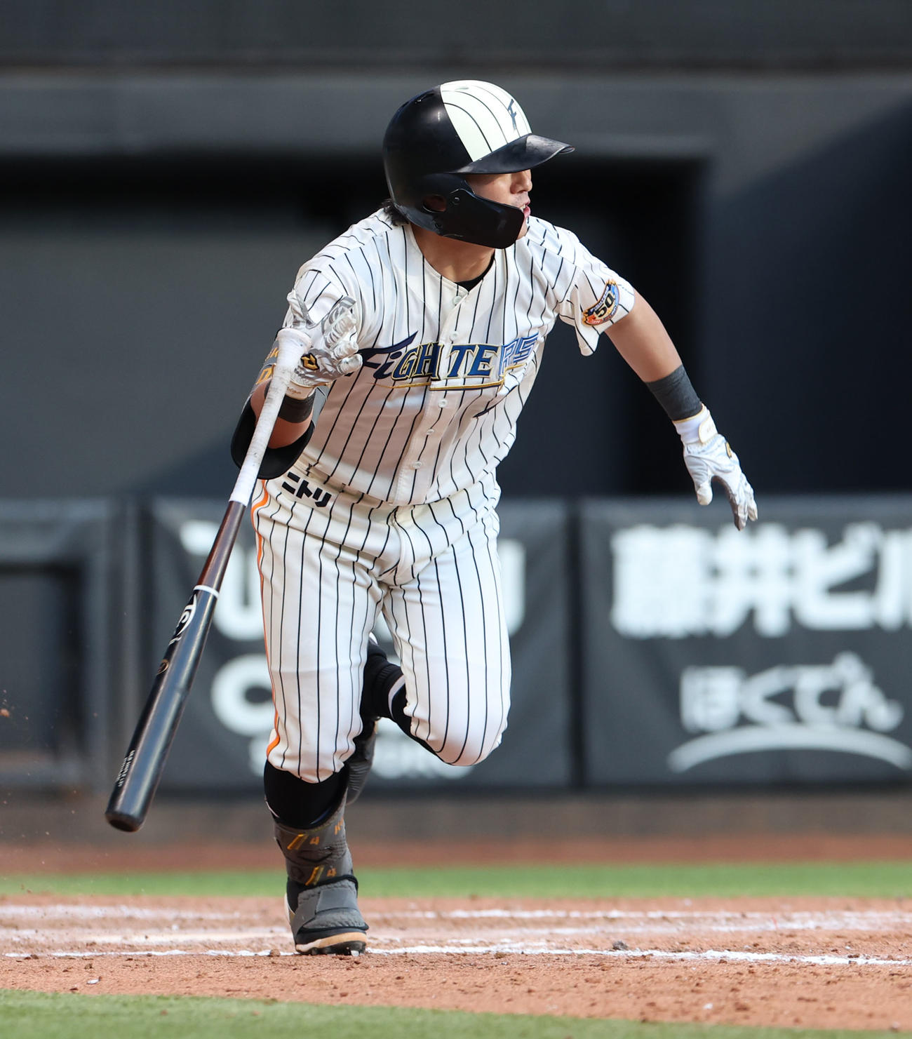 日本ハム対ソフトバンク　8回裏日本ハム2死一、三塁、上川畑は中前適時打を放つ（撮影・佐藤翔太）
