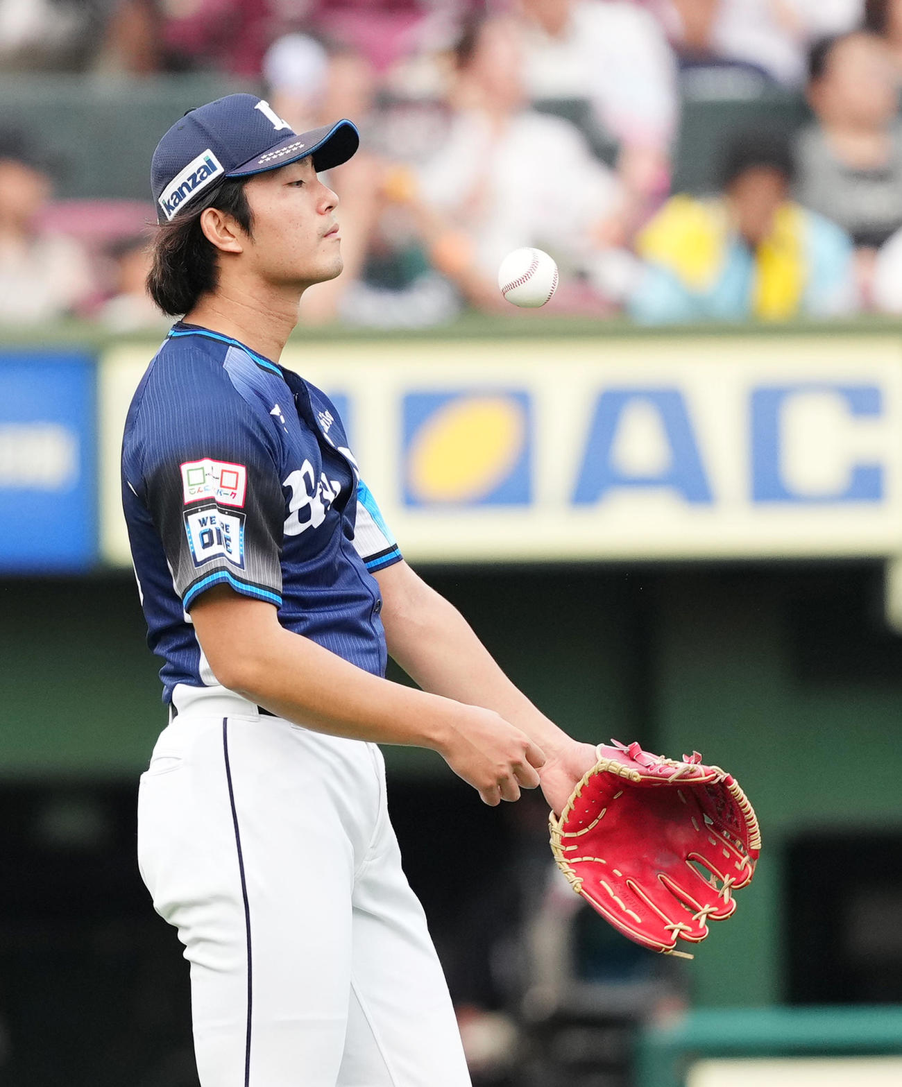 楽天対西武　3回裏楽天1死満塁、鈴木大に適時打を打たれ、肩を落とす今井（撮影・菅敏）