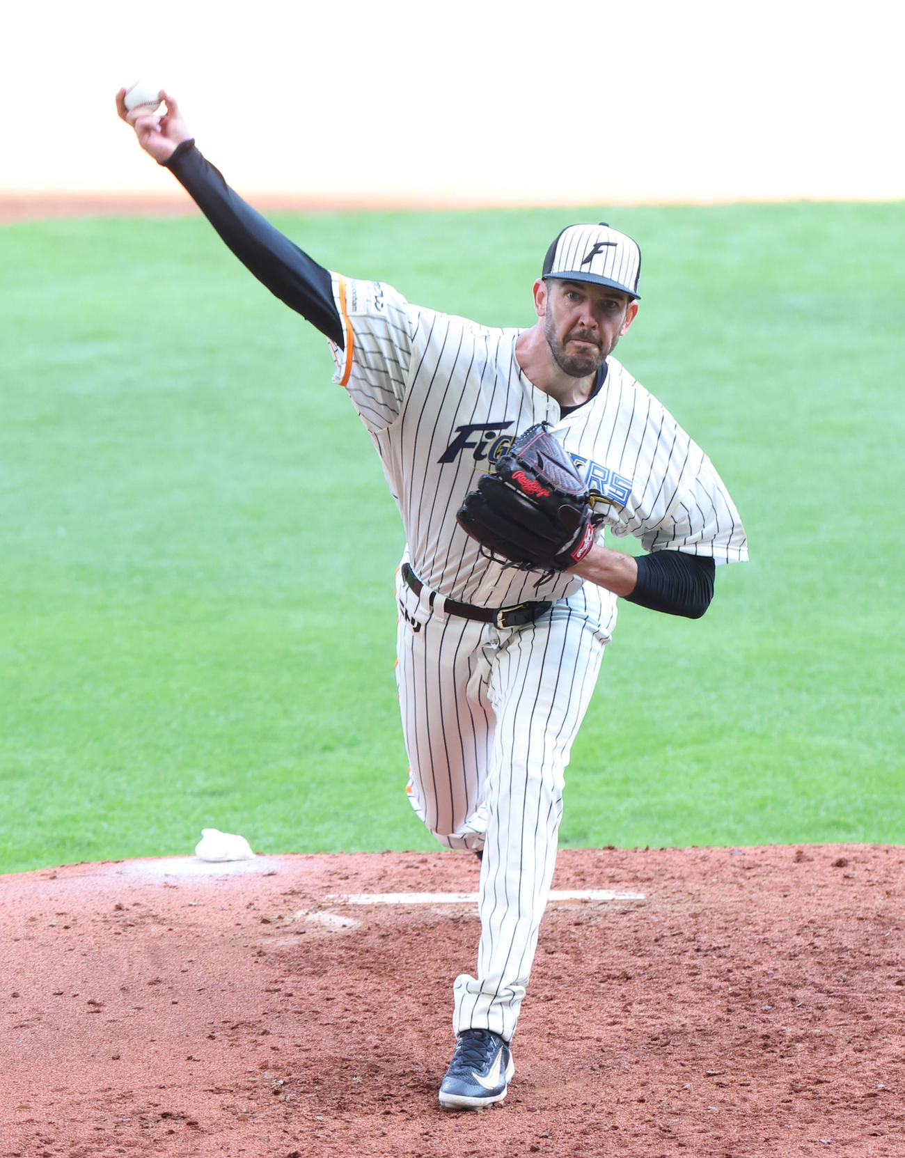 日本ハム対ソフトバンク　力投する日本ハム・バーヘイゲン（撮影・佐藤翔太）