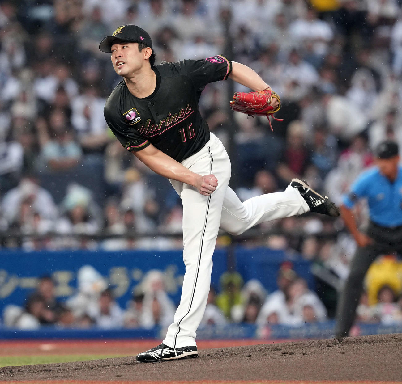 ロッテ対オリックス　ロッテの先発種市（撮影・たえ見朱実）