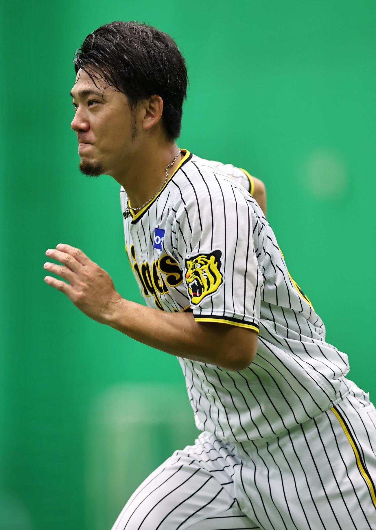 阪神伊藤将司（2024年7月11日撮影）
