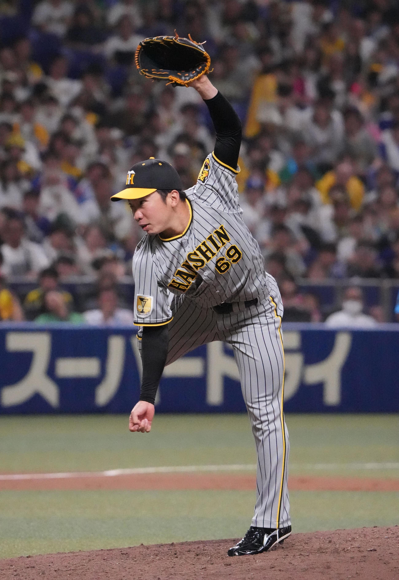中日対阪神　9回裏、阪神4番手で登板する石井（撮影・森本幸一）