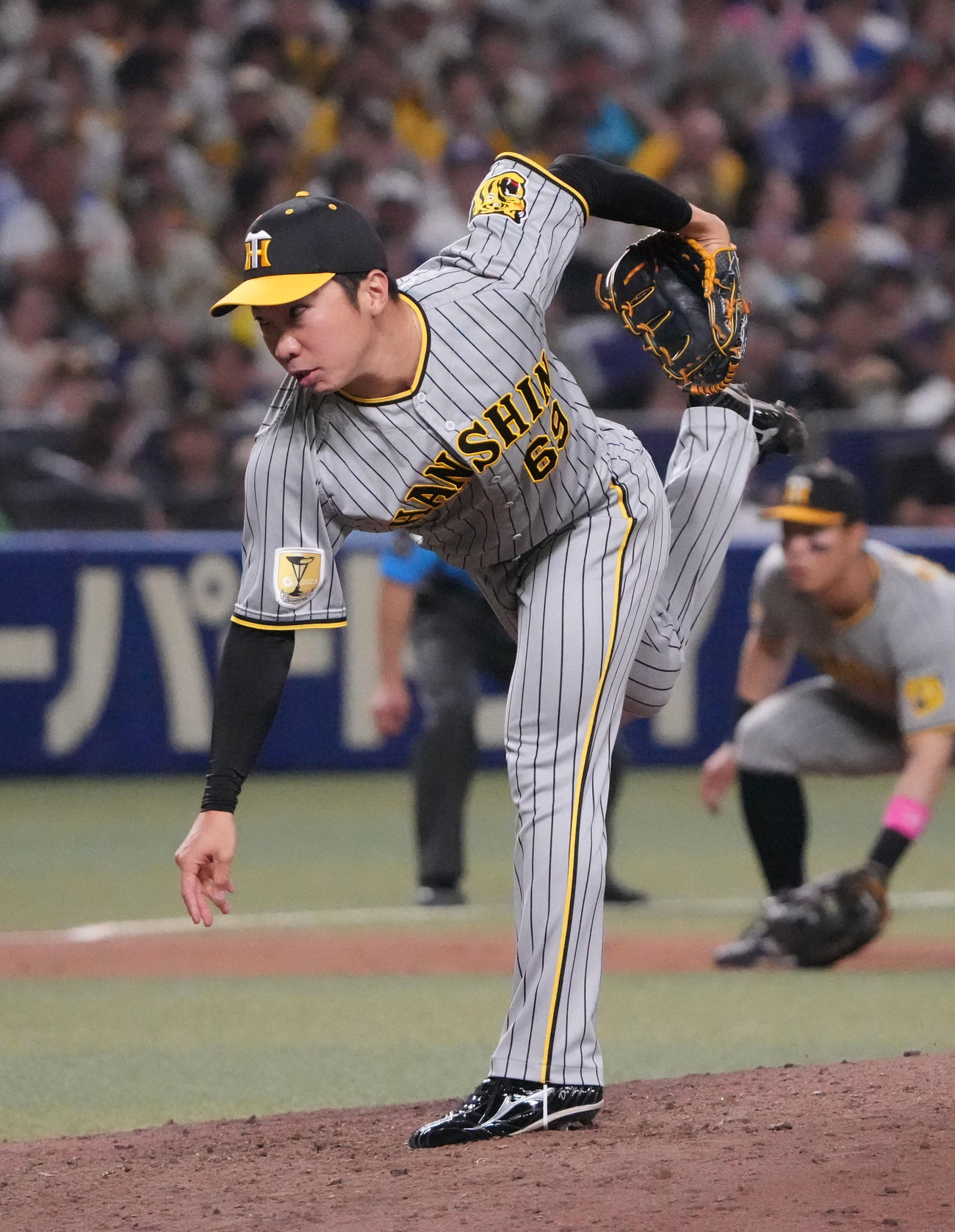 中日対阪神　9回裏、阪神4番手で登板する石井（撮影・森本幸一）