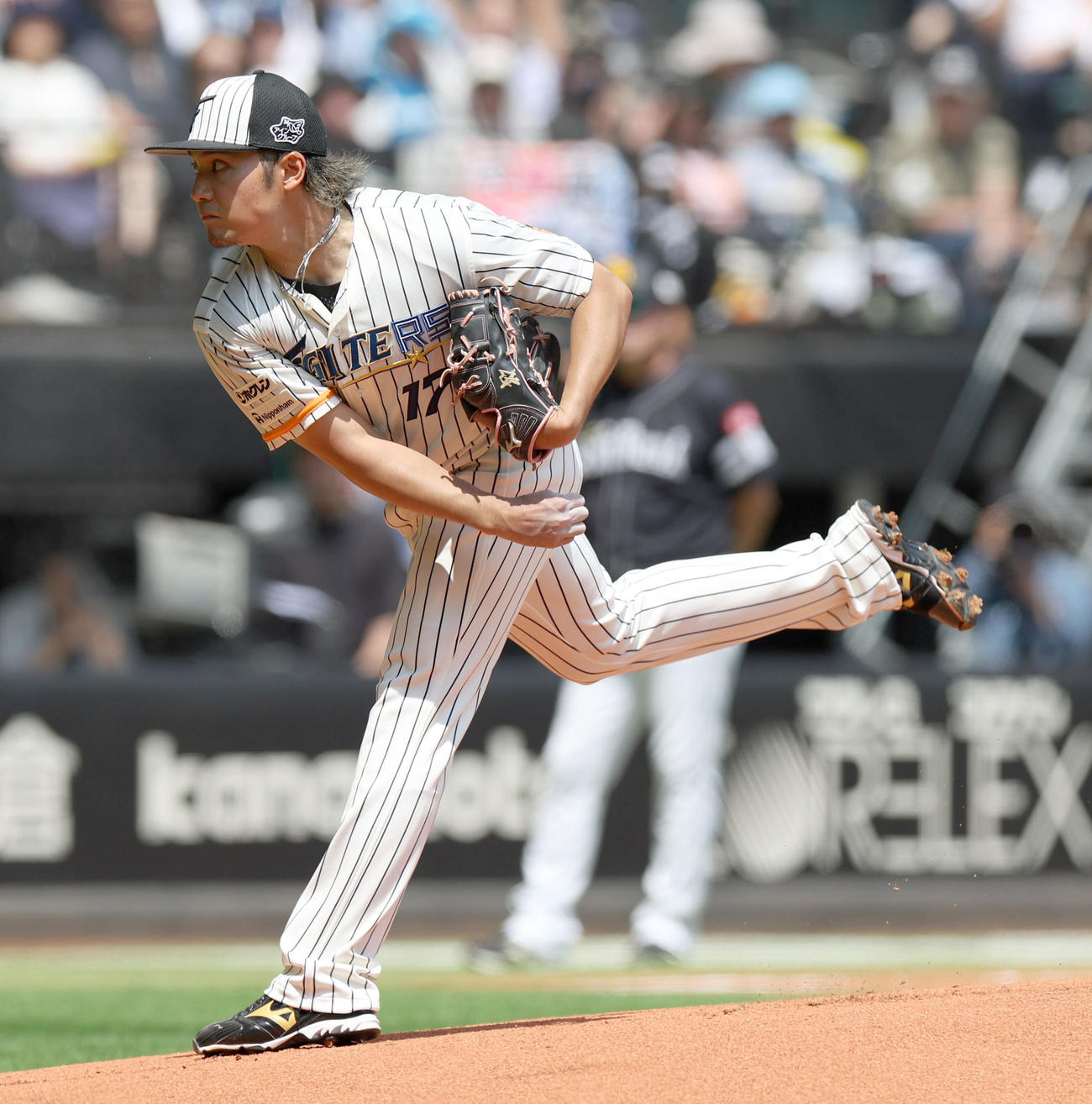 日本ハム対ソフトバンク　日本ハム先発の伊藤（撮影・佐藤翔太）