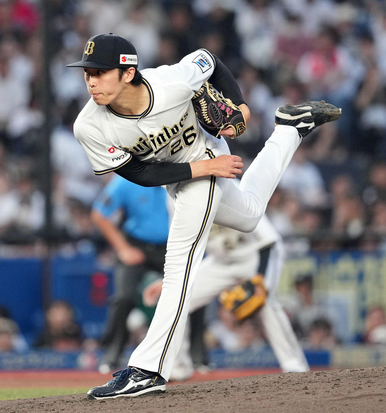 ロッテ対オリックス　力投するオリックスの先発斎藤（撮影・たえ見朱実）