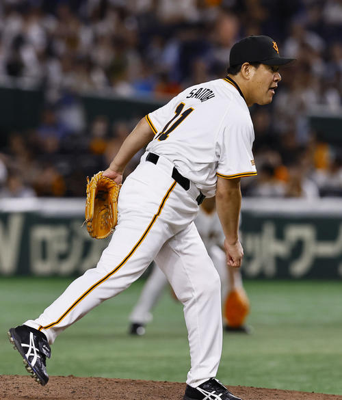OB戦 巨人阪神 3回、登板した巨人OBの斎藤雅樹氏(撮影・藤尾明華)