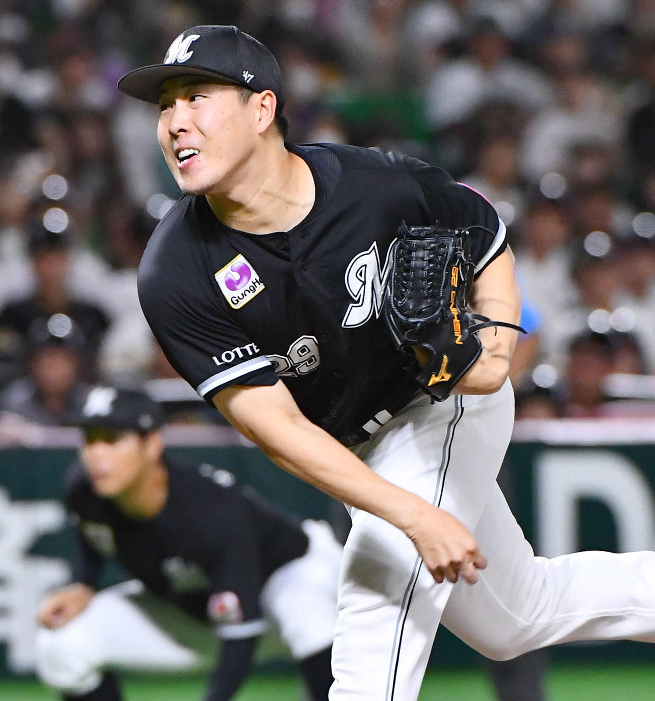 ソフトバンク対ロッテ　力投するロッテ先発の西野（撮影・岩下翔太）