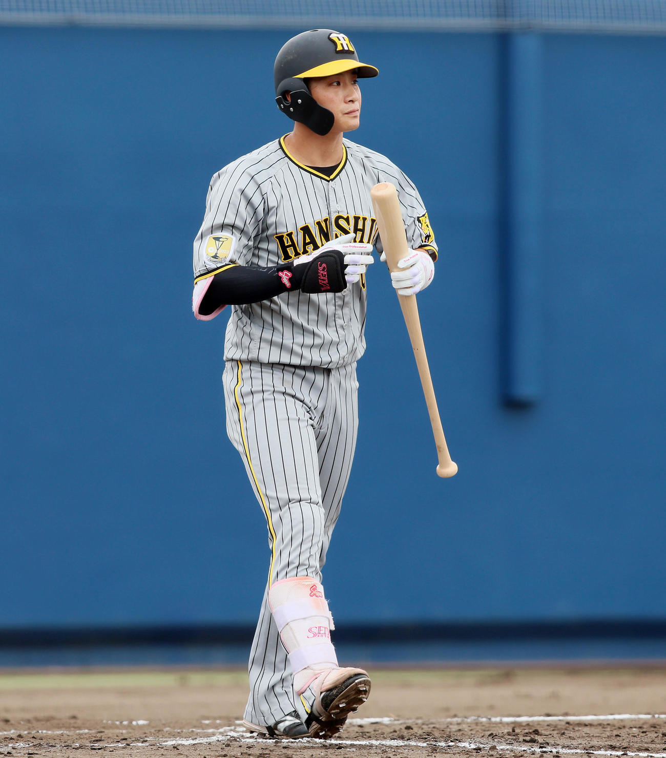 オリックス対阪神　3回表阪神1死二塁、四球を選んだ木浪（撮影・加藤哉）
