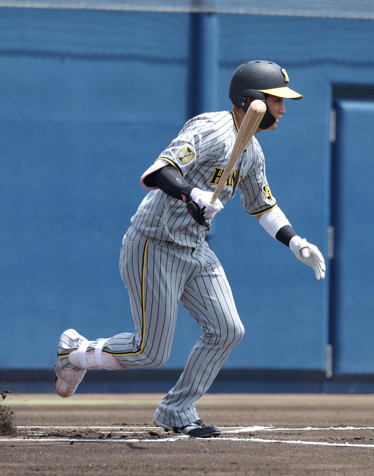 ウエスタンリーグオリックス対阪神　1回表阪神1死、中前打を放つ木浪（撮影・白石智彦）（撮影・白石智彦）