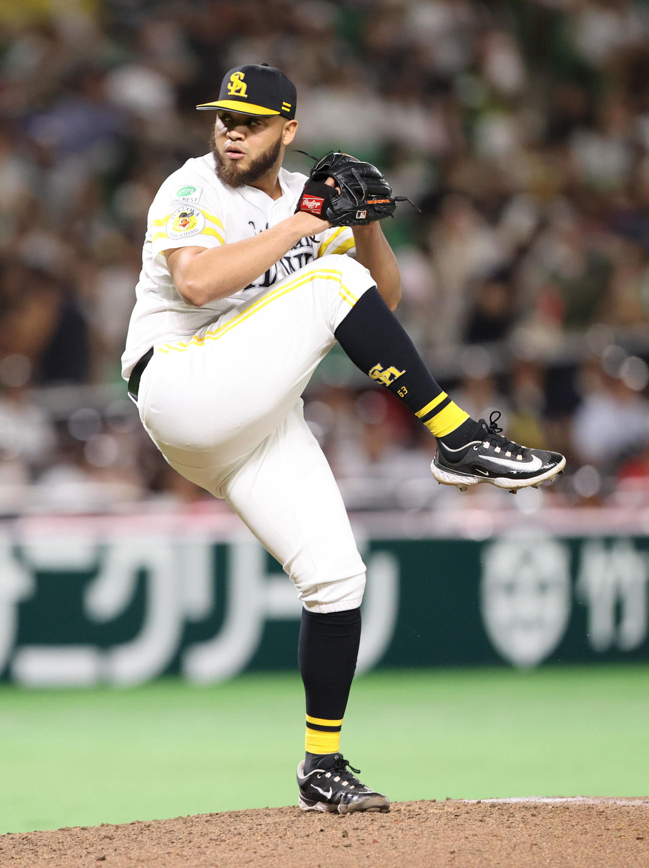 ソフトバンク対ロッテ　8回に登板したヘルナンデス（撮影・梅根麻紀）