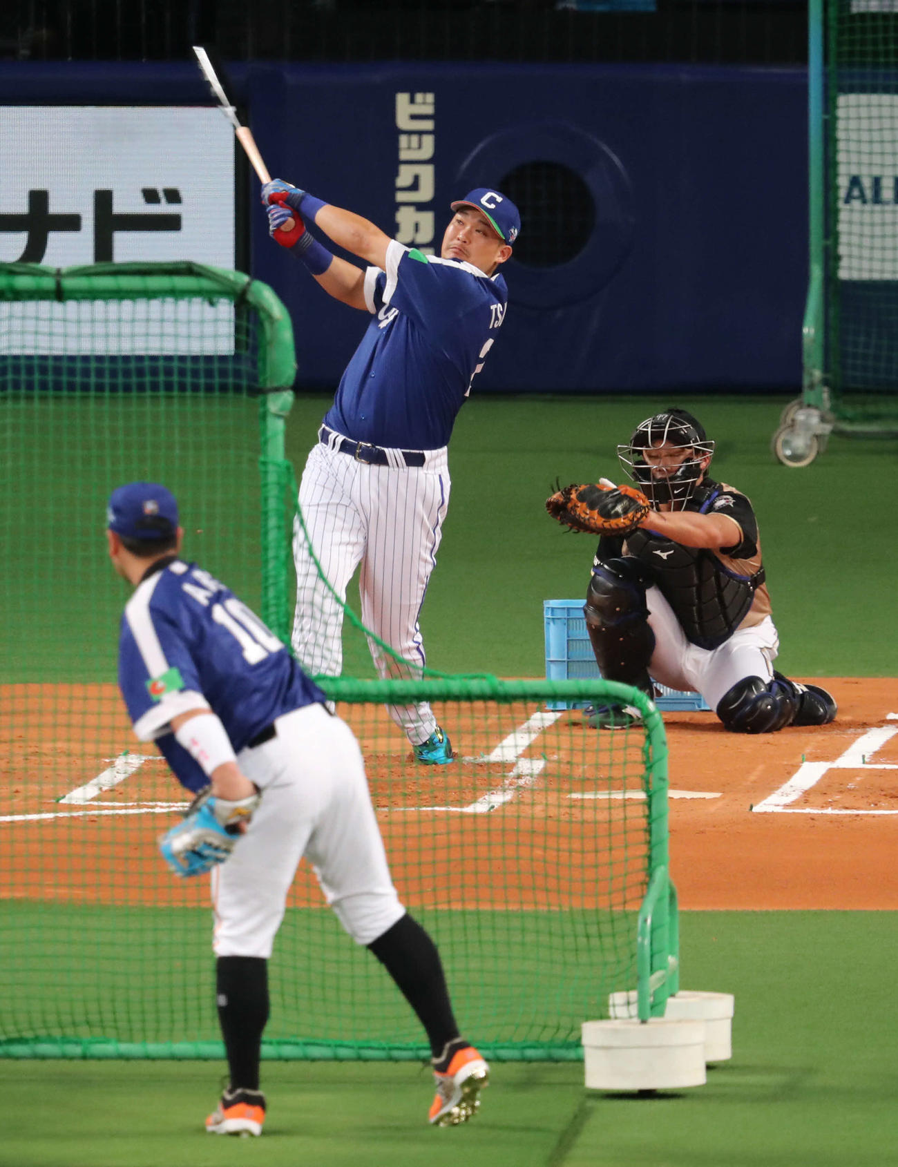17年本塁打競争で特大の1発を放った筒香嘉智。投手は阿部慎之助