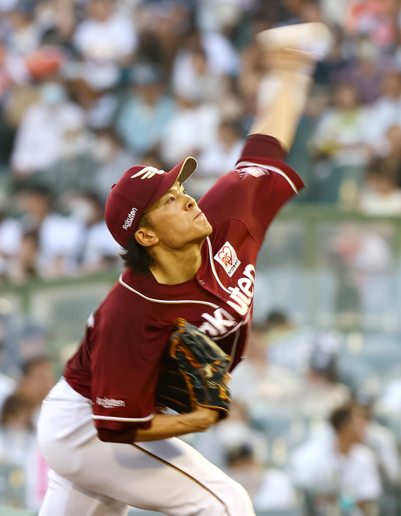 オリックス対楽天　力投する楽天早川（撮影・上山淳一）