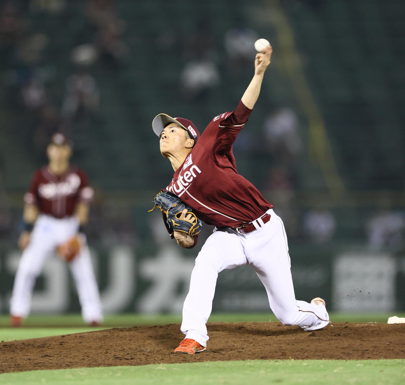 オリックス対楽天　力投する楽天早川（撮影・上山淳一）