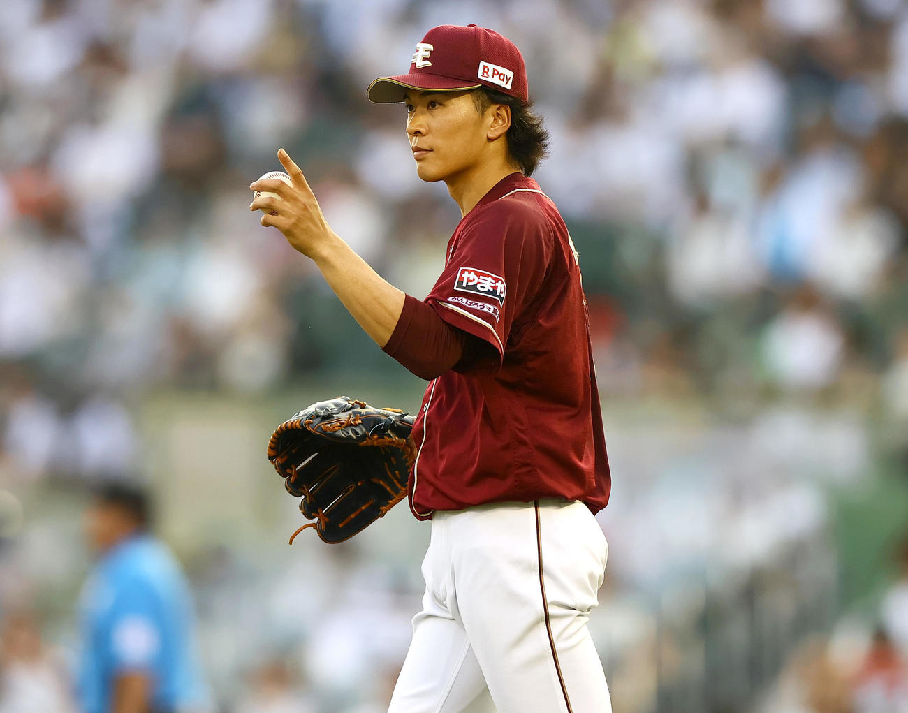 オリックス対楽天　2回裏オリックス無死一塁、早川は紅林を三ゴロ併殺に仕留める（撮影・上山淳一）