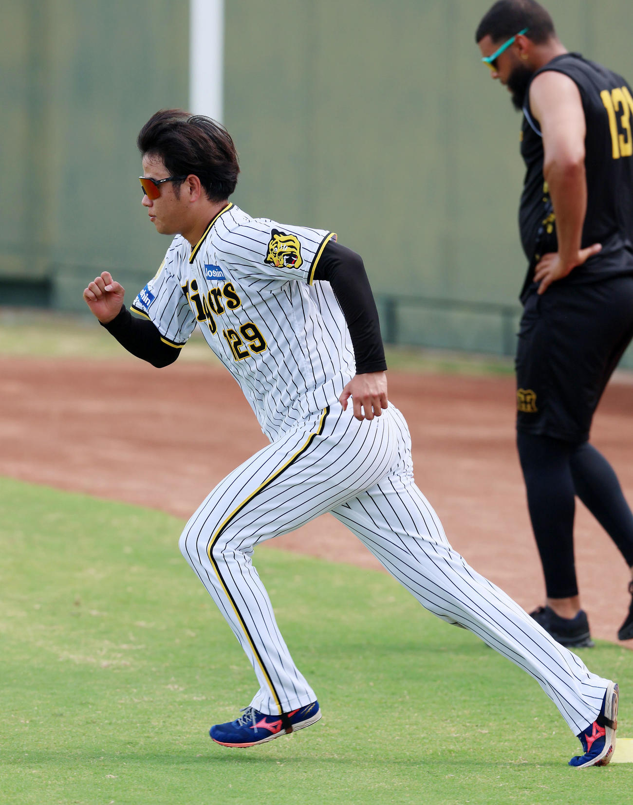 アジリティトレーニングを行う高橋（撮影・加藤哉）