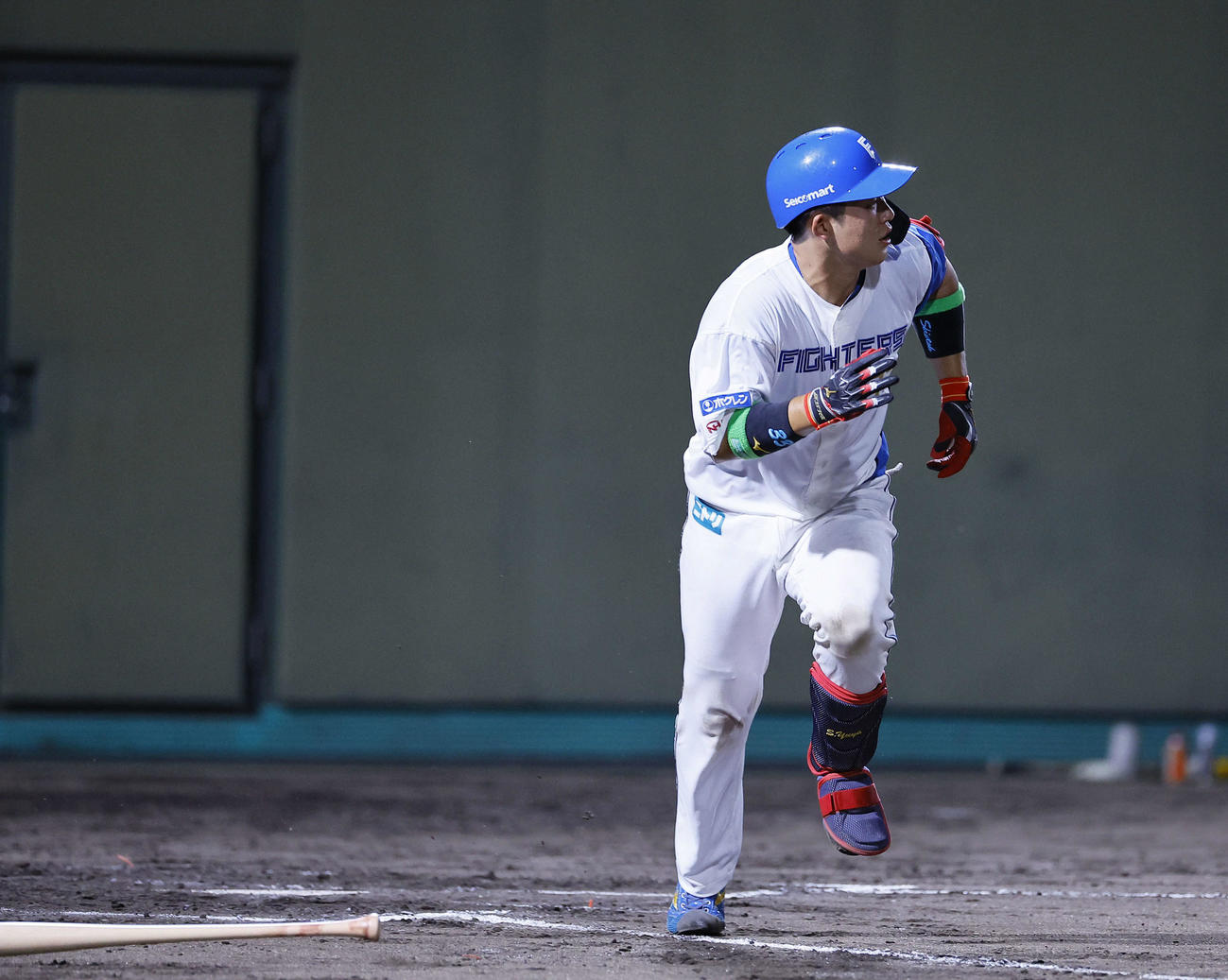 全イ対全ウ　7回裏全イ無死、進藤は左越えに本塁打を放つ（撮影・藤尾明華）